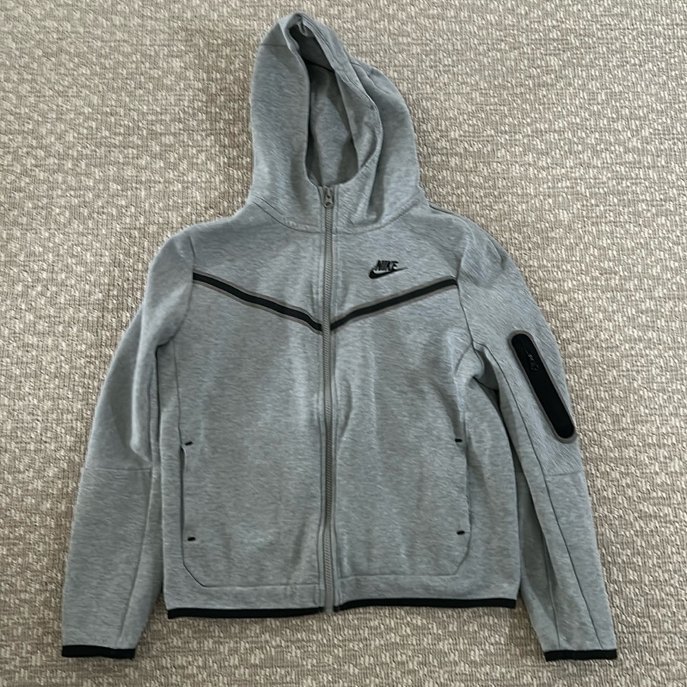Nike Tech boys fleece full zip jacket in XL